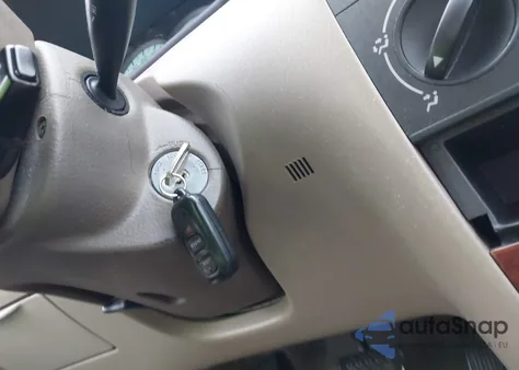 2004 Toyota Corolla Le from USA, damaged, VIN 2T1BR32E54C293320